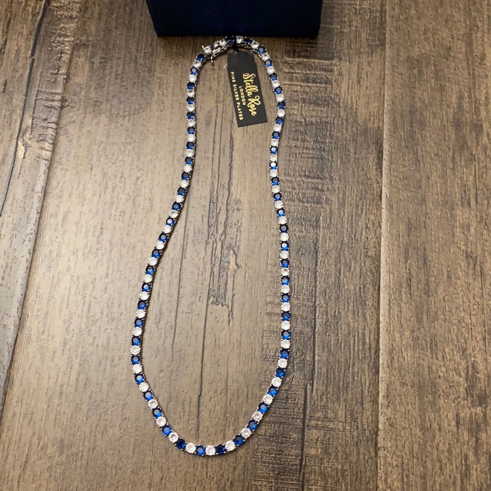 Stella Rose necklace